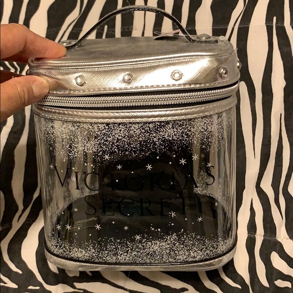 Victoria's Secret Accessories - NWT. VS cosmetic bag